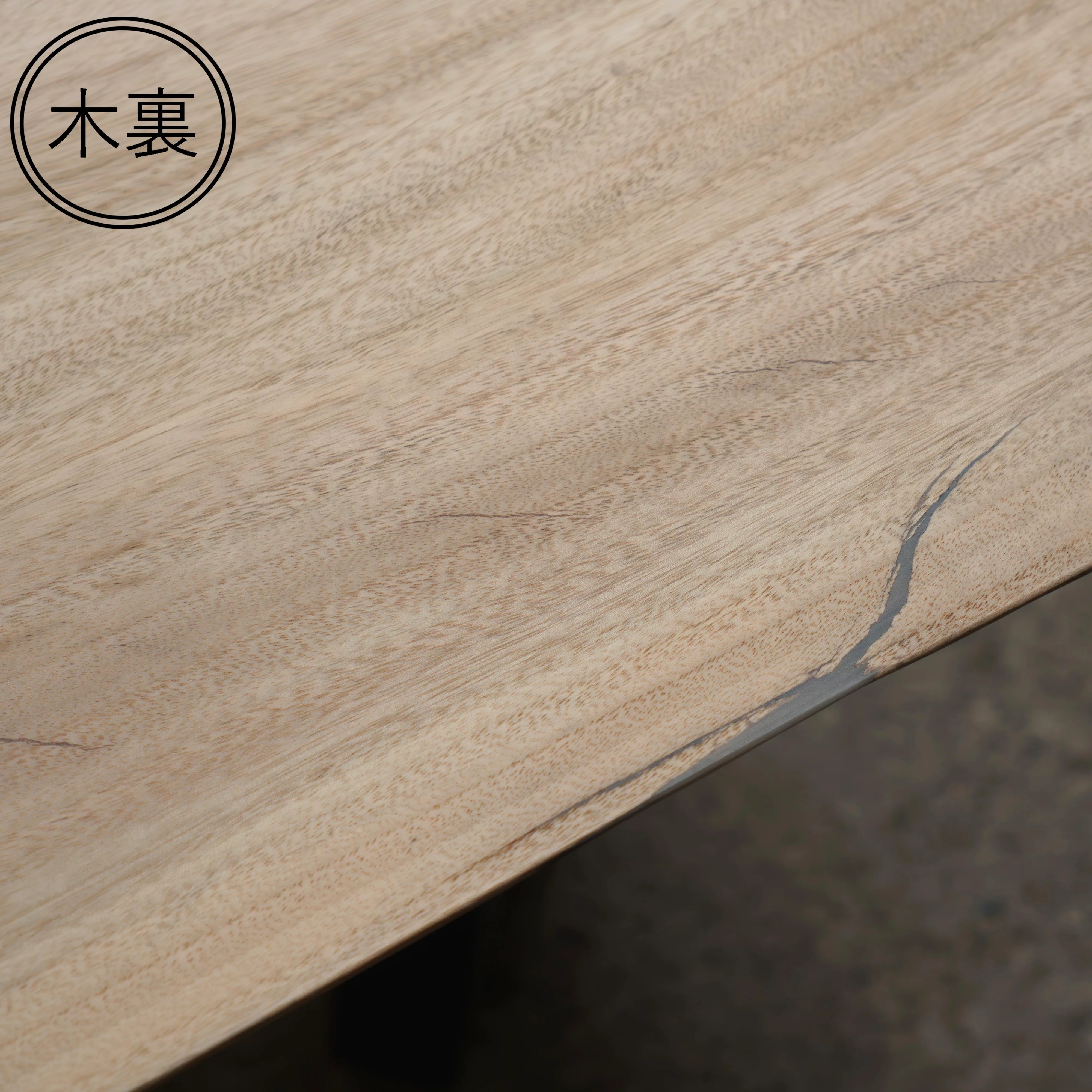 一枚板 クス 41×560~675×1535mm