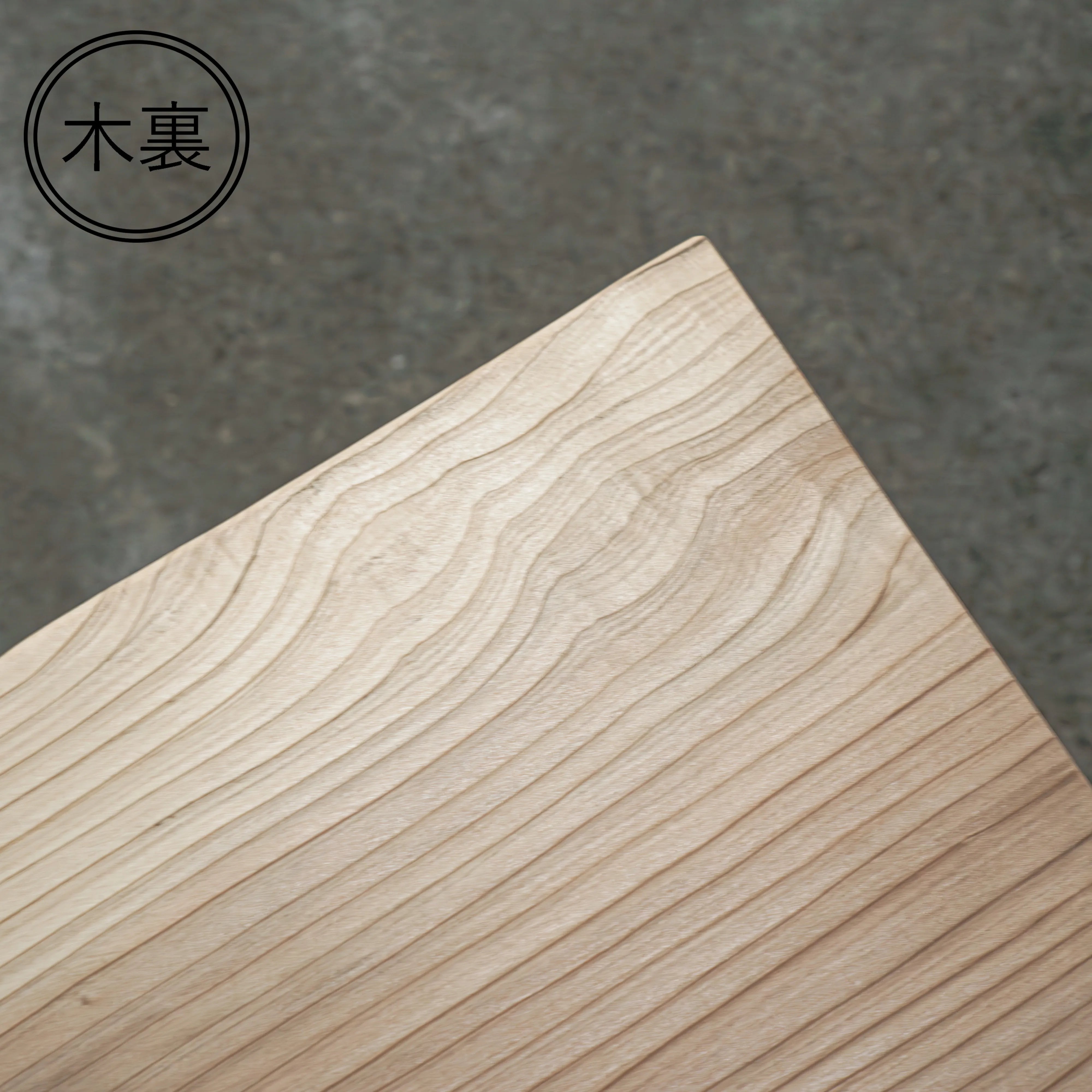 一枚板 スギ 30×570~650×1275mm