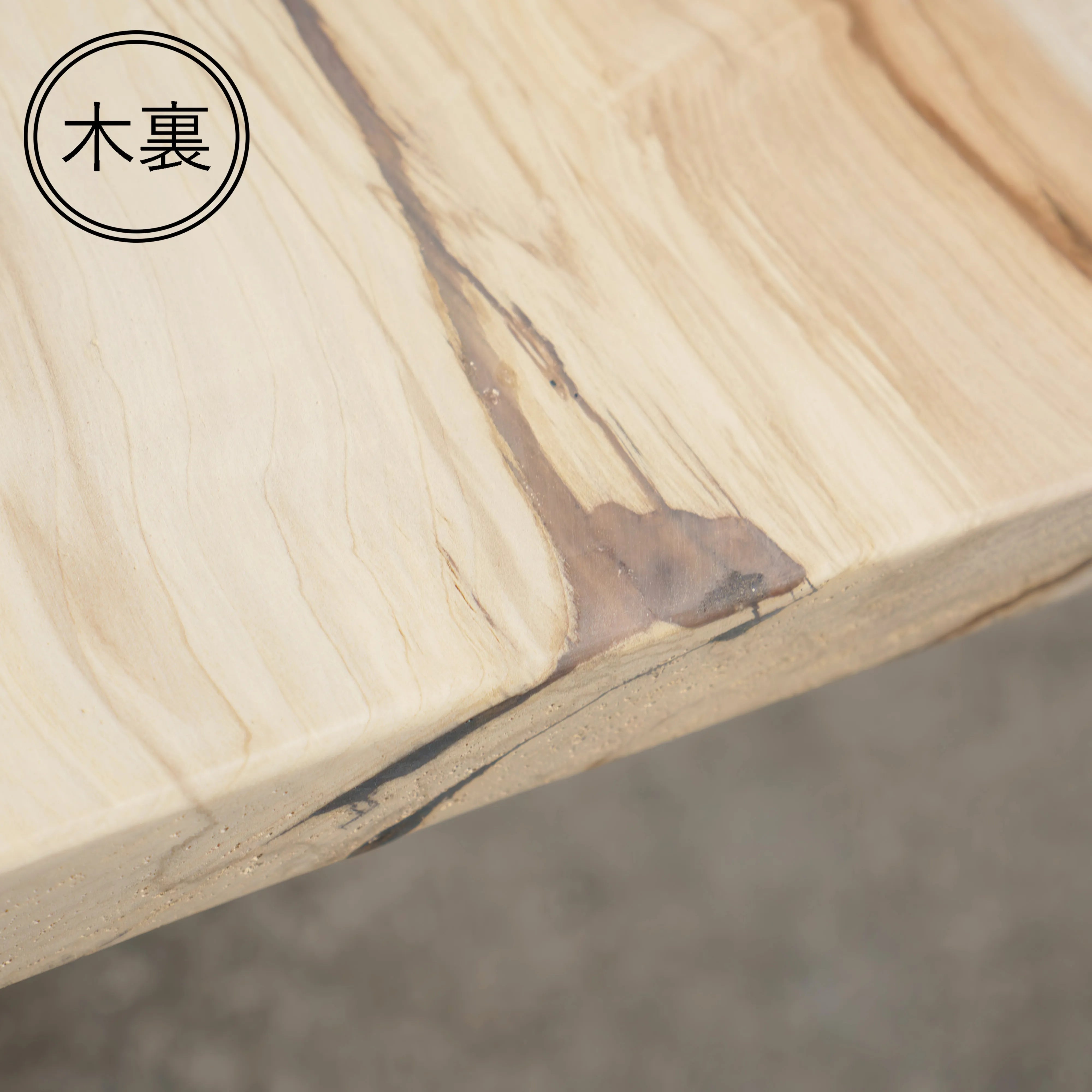 一枚板 トチ 40×580~720×1865mm