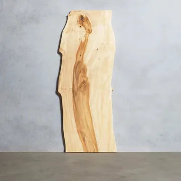 トチの一枚板